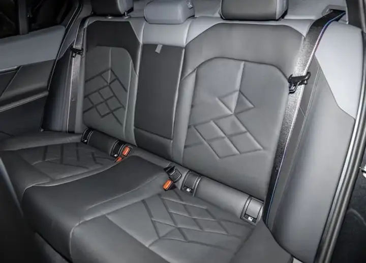 BMW ActiveHybrid 2024, foto 10