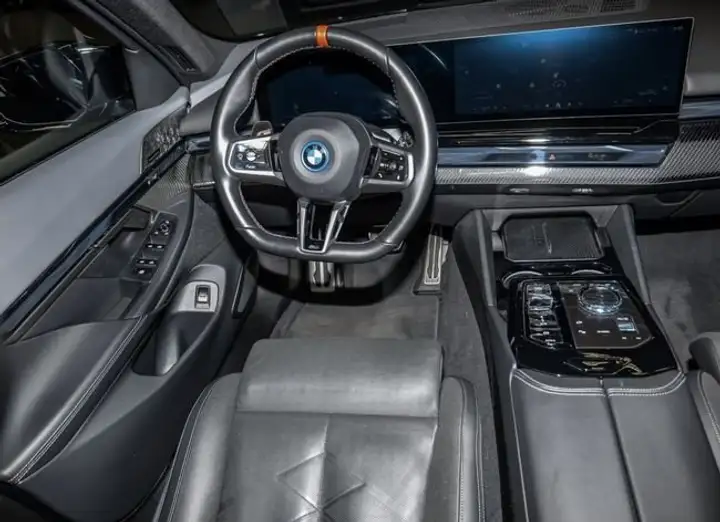 BMW ActiveHybrid 2024, foto 17