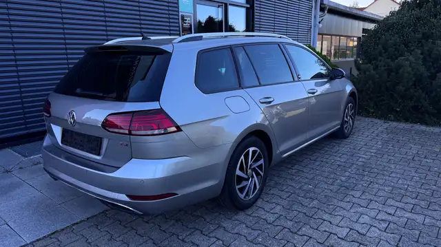 Volkswagen Golf view 7