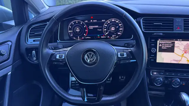 Volkswagen Golf view 15