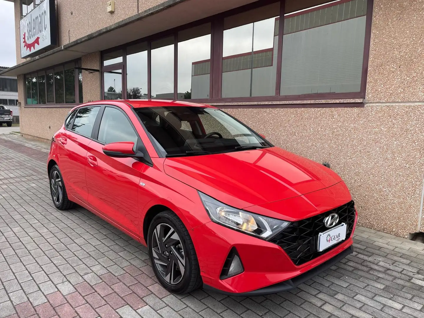 Hyundai i20 i20 1.0 t-gdi 48V Bose imt Rojo - 2