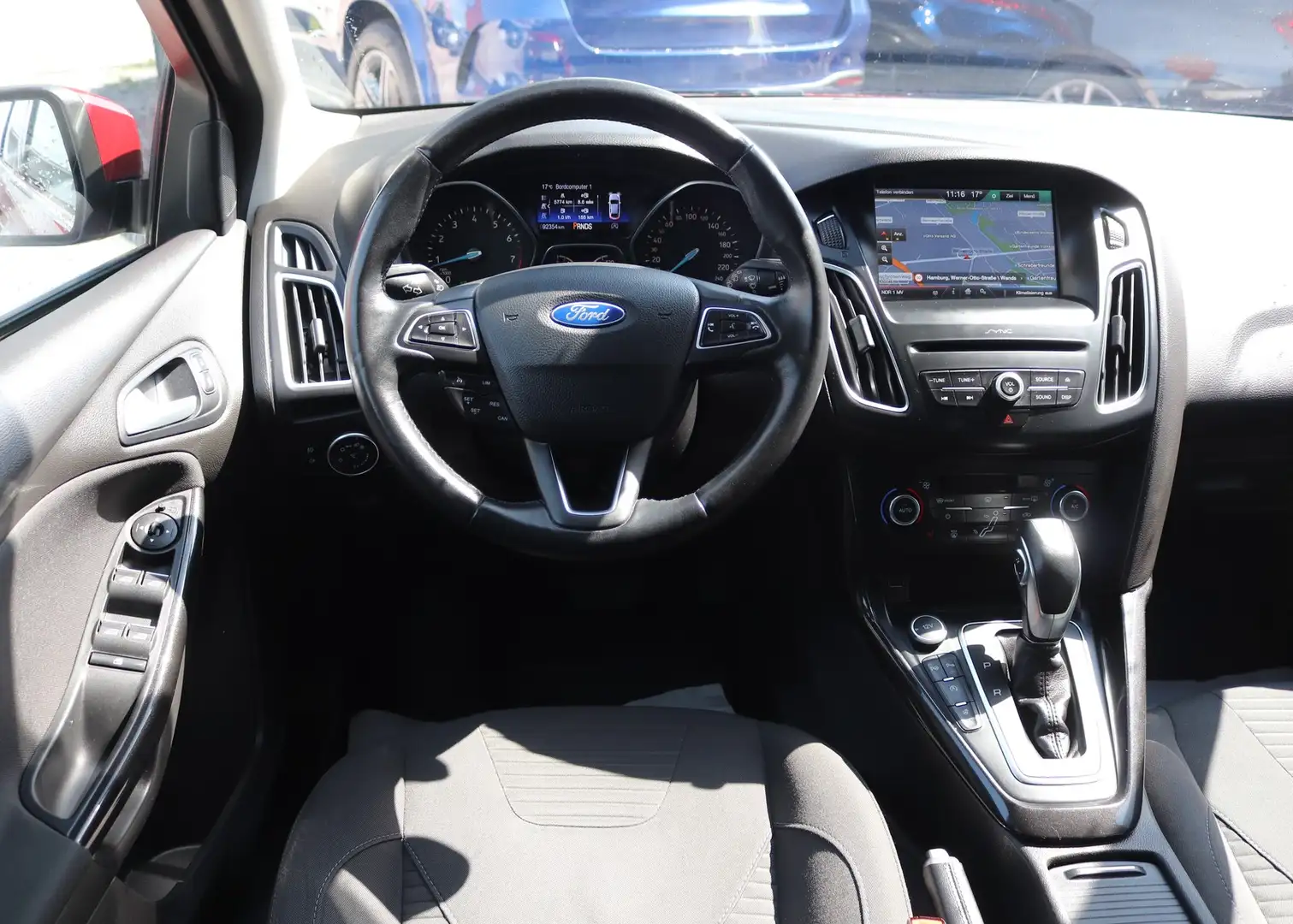 Ford Focus 1.5 Titanium NaviDVD*Klimaau*ZahnNEU*150Ps Red - 2