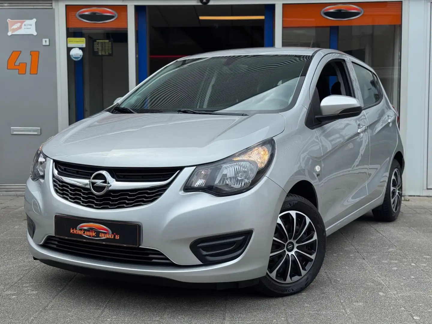 Opel Karl 1.0 ecoFLEX 120 Jaar Edition Airco Cruise 5-Deurs Gris - 1