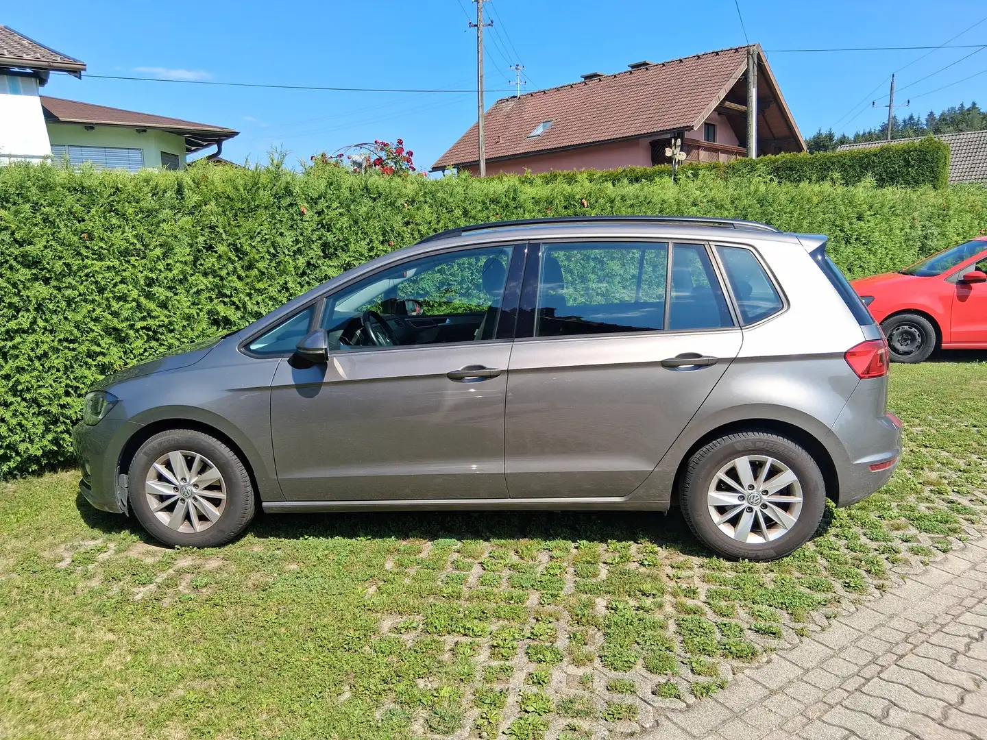 Volkswagen Golf Sportsvan Golf Sportsvan 1,6 TDI BMT Rabbit Rabbit Grau - 1