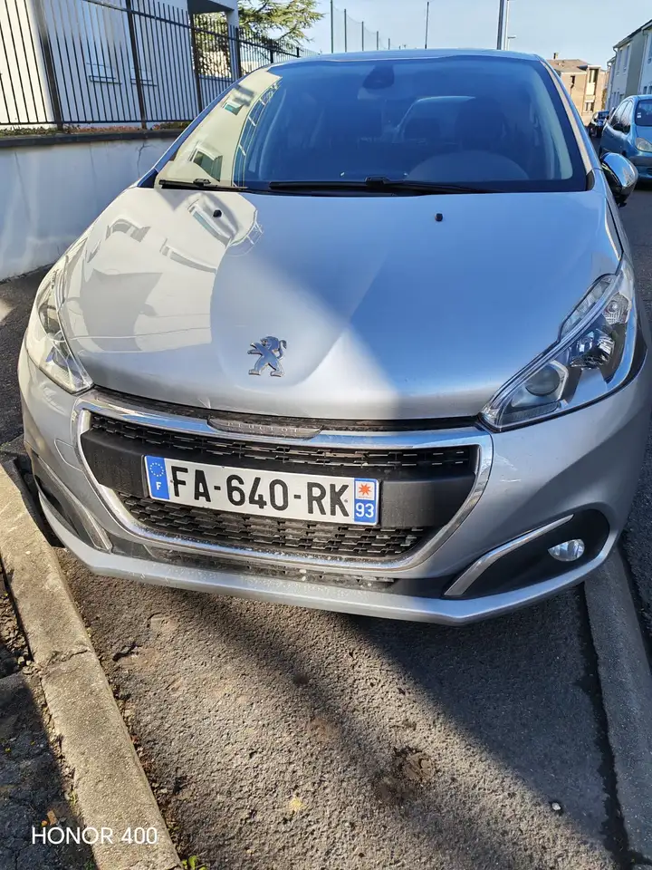 Peugeot 208 1.2 PureTech 110ch S\u0026S EAT6 Allure 