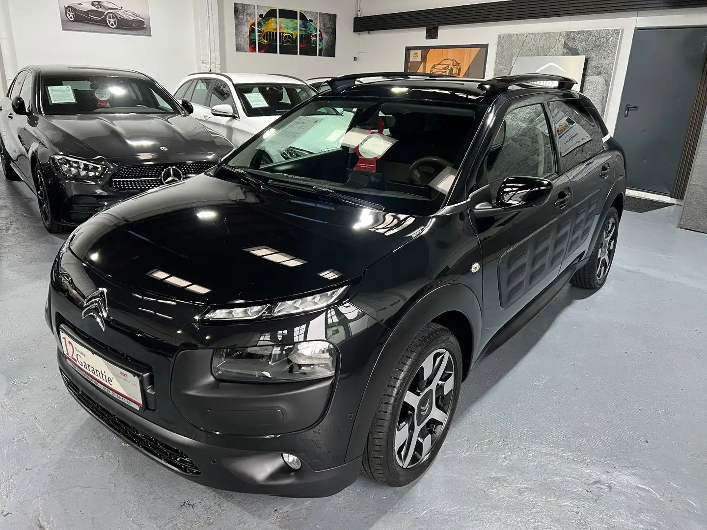 Citroen C4 Cactus Shine Edition |NAVI|PANORAMA| Zwart - 1
