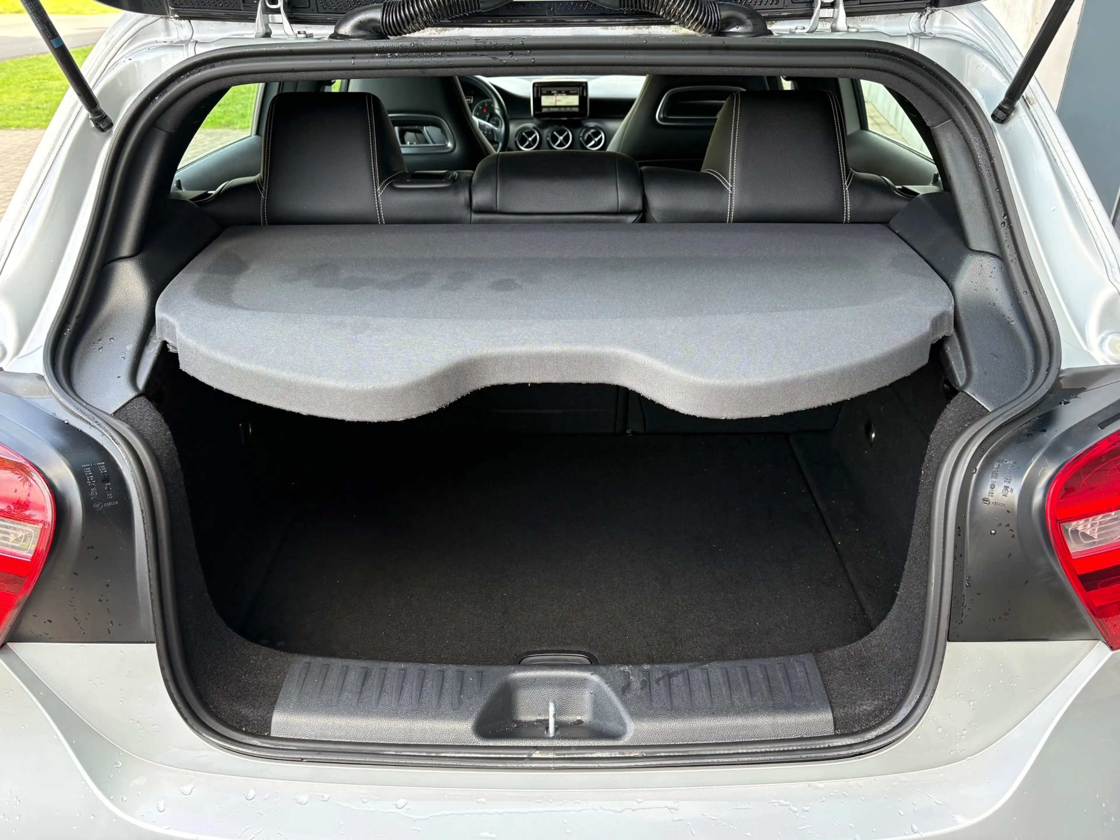 Mercedes-Benz A 200 Prestige NAVI PDC 2013 — photo 12