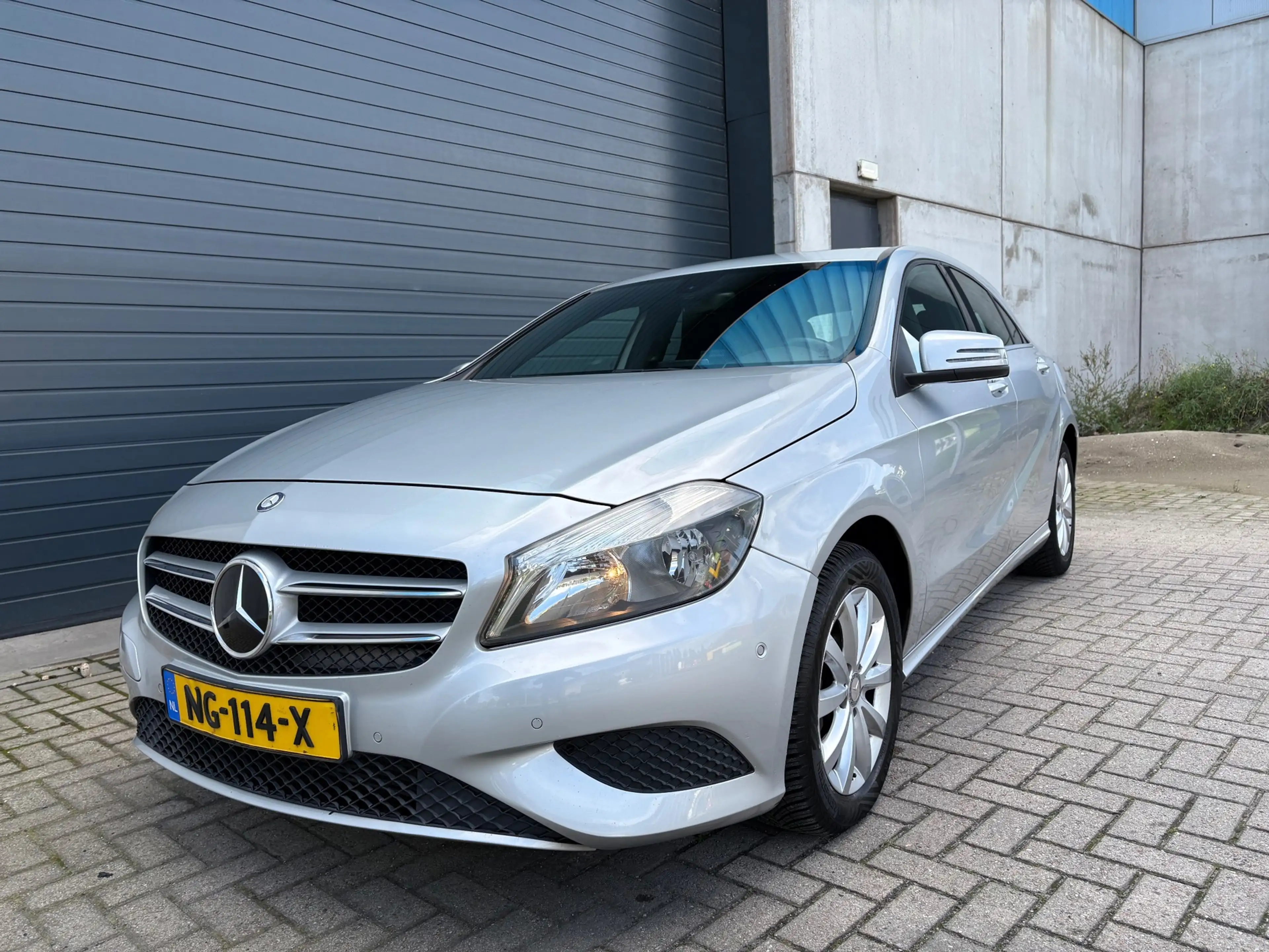 Mercedes-Benz A 200 Prestige NAVI PDC 2013 — photo 2