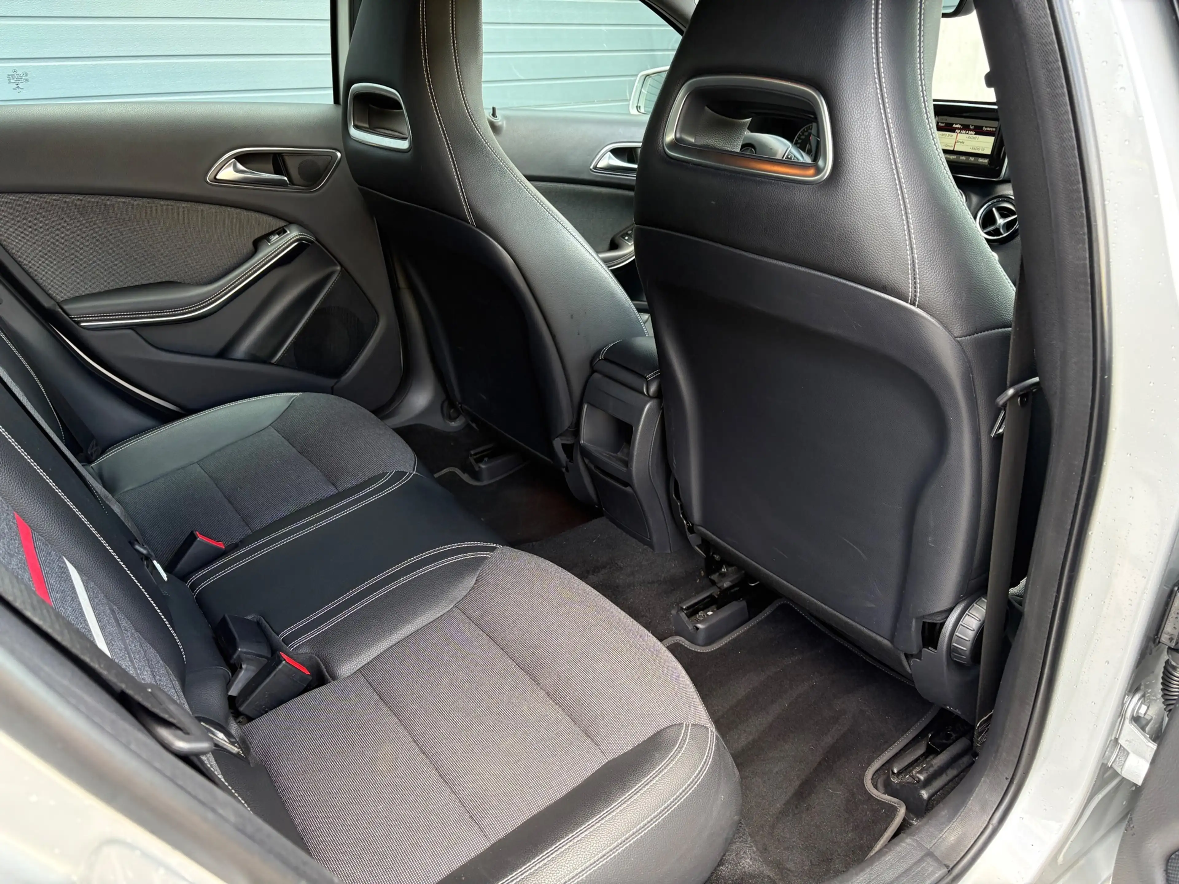 Mercedes-Benz A 200 Prestige NAVI PDC 2013 — photo 11