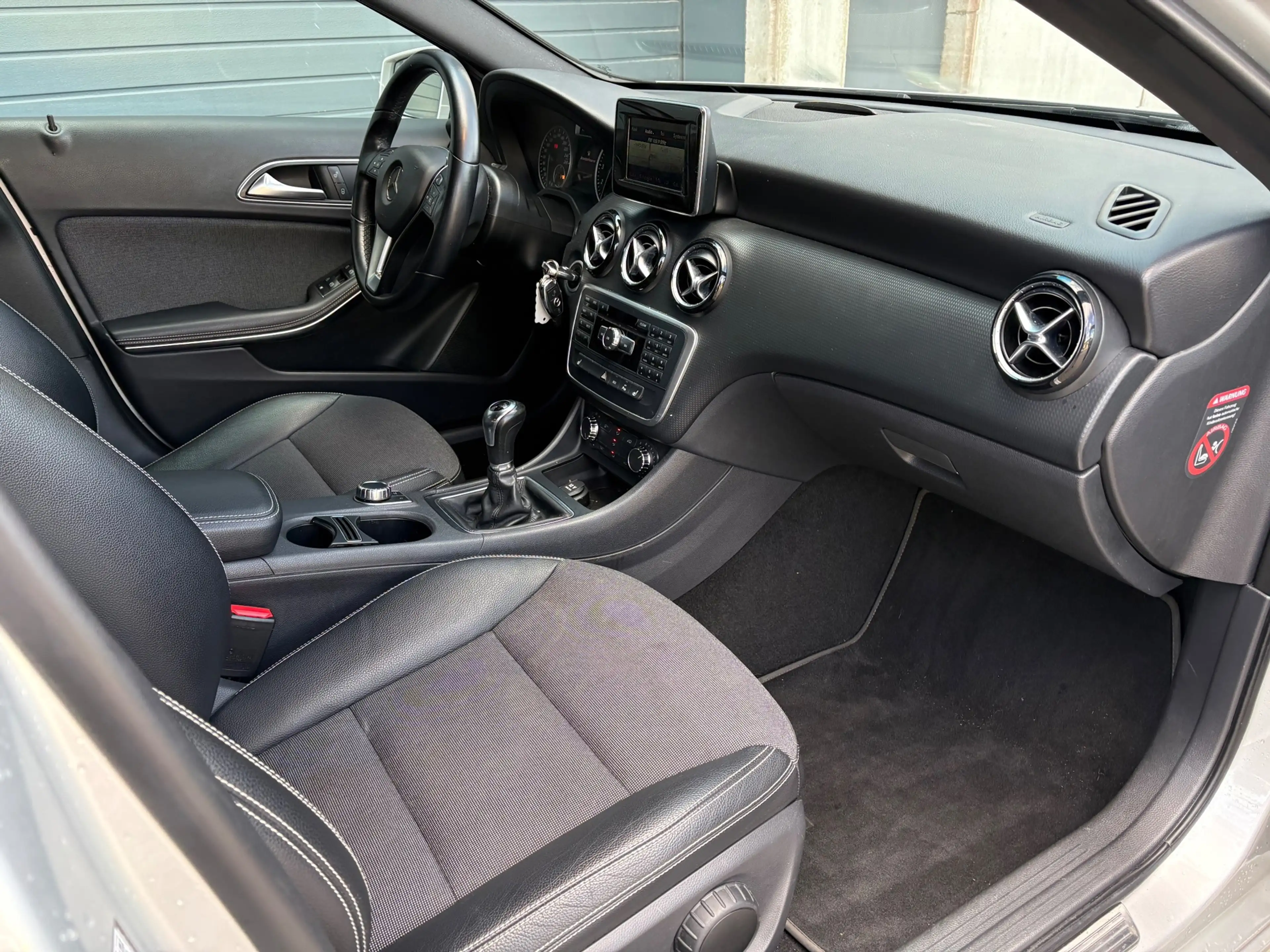 Mercedes-Benz A 200 Prestige NAVI PDC 2013 — photo 10