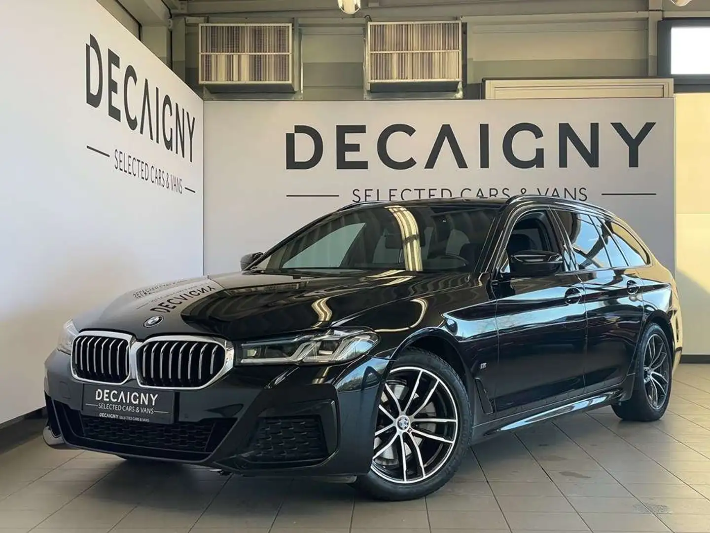 BMW 520 i M Sport*Laser*Panodak*Camera*Trekhaak Noir - 1