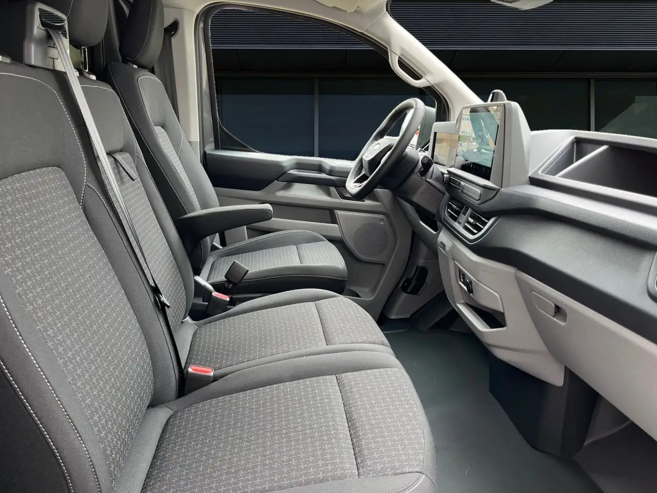 Ford Transit Custom FT320 L2 Trend AHK*70L*LED 12