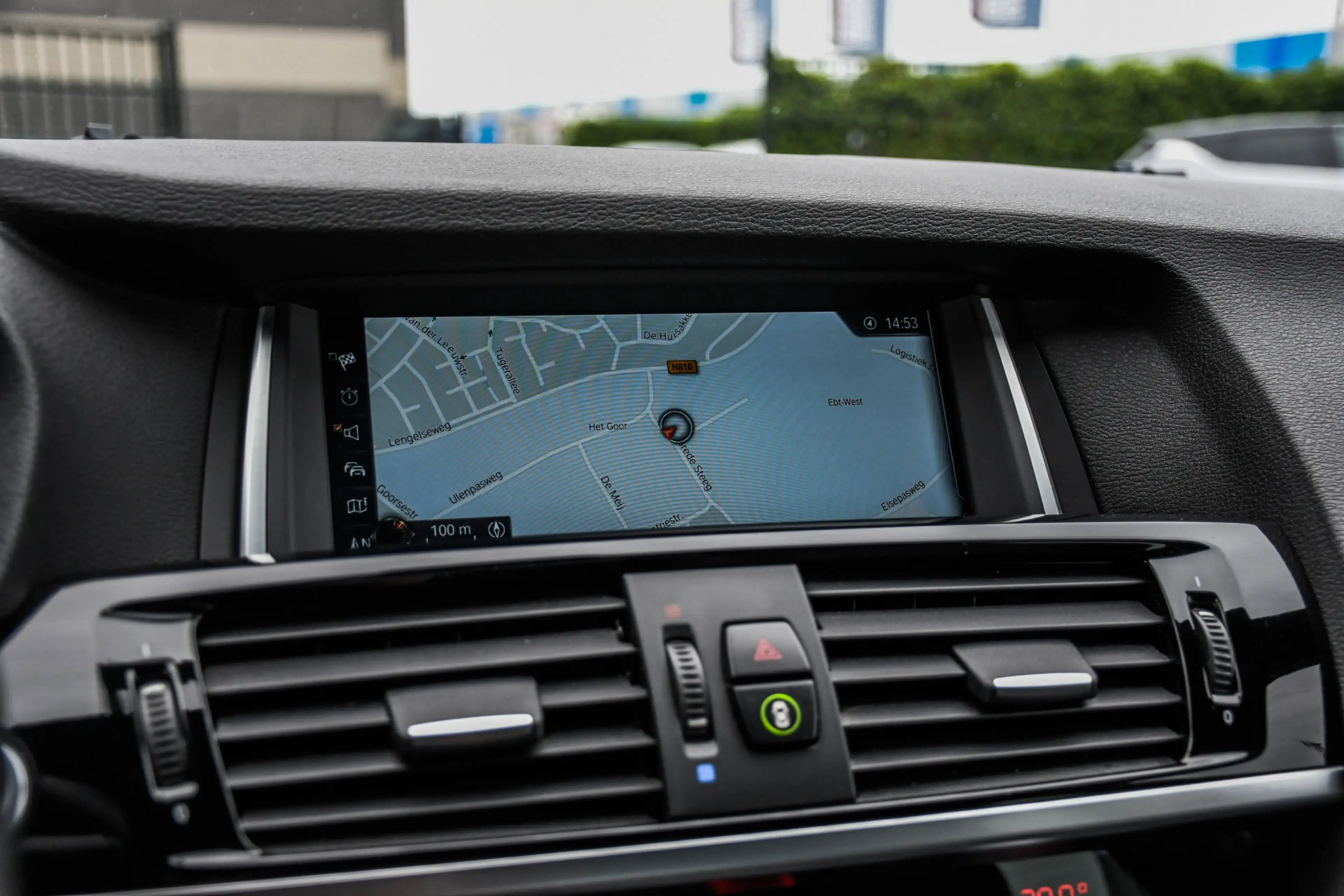 BMW X4 M40i High Executive — photo 12