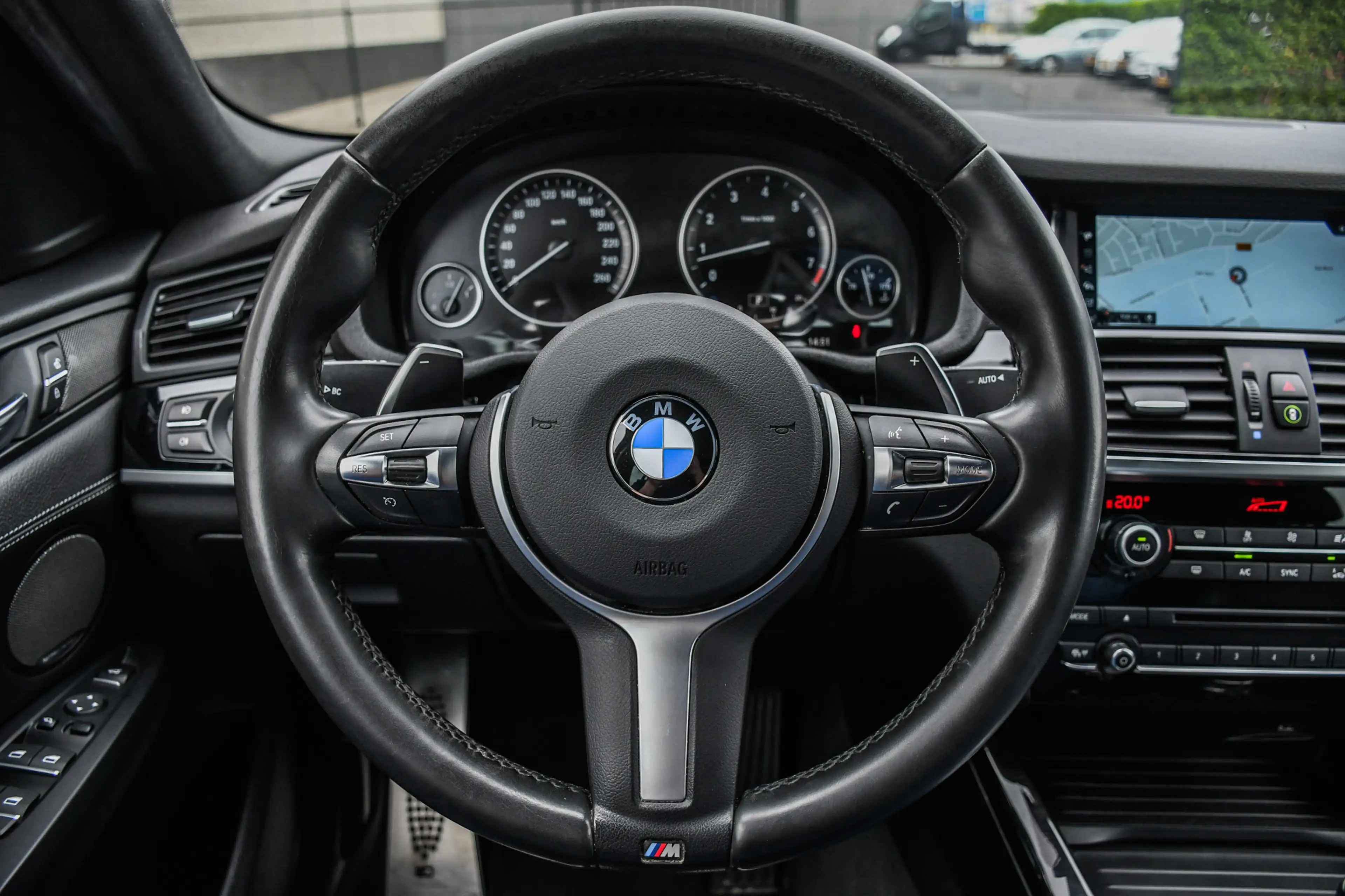 BMW X4 M40i High Executive — photo 8
