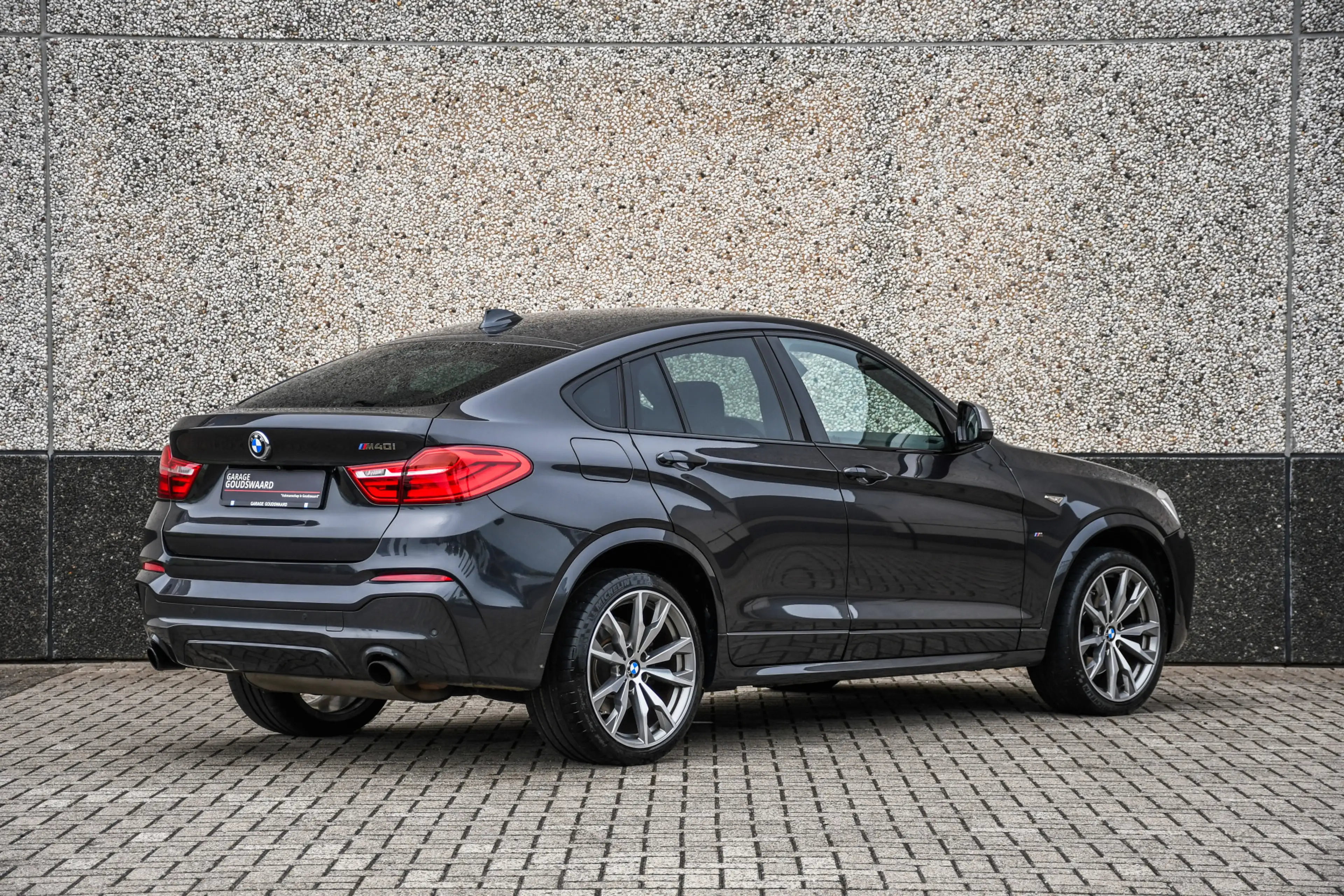 BMW X4 M40i High Executive — photo 4