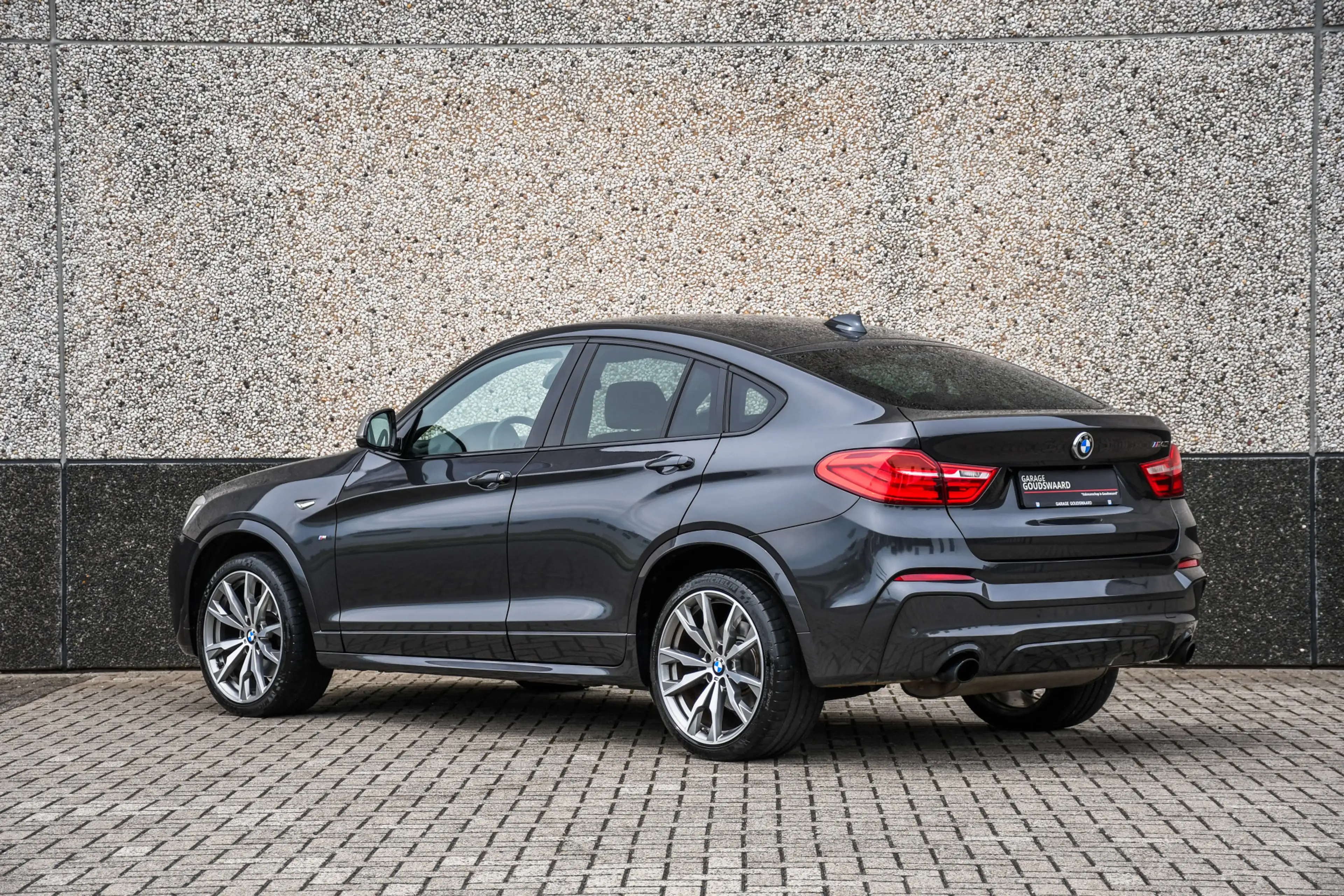 BMW X4 M40i High Executive — photo 3