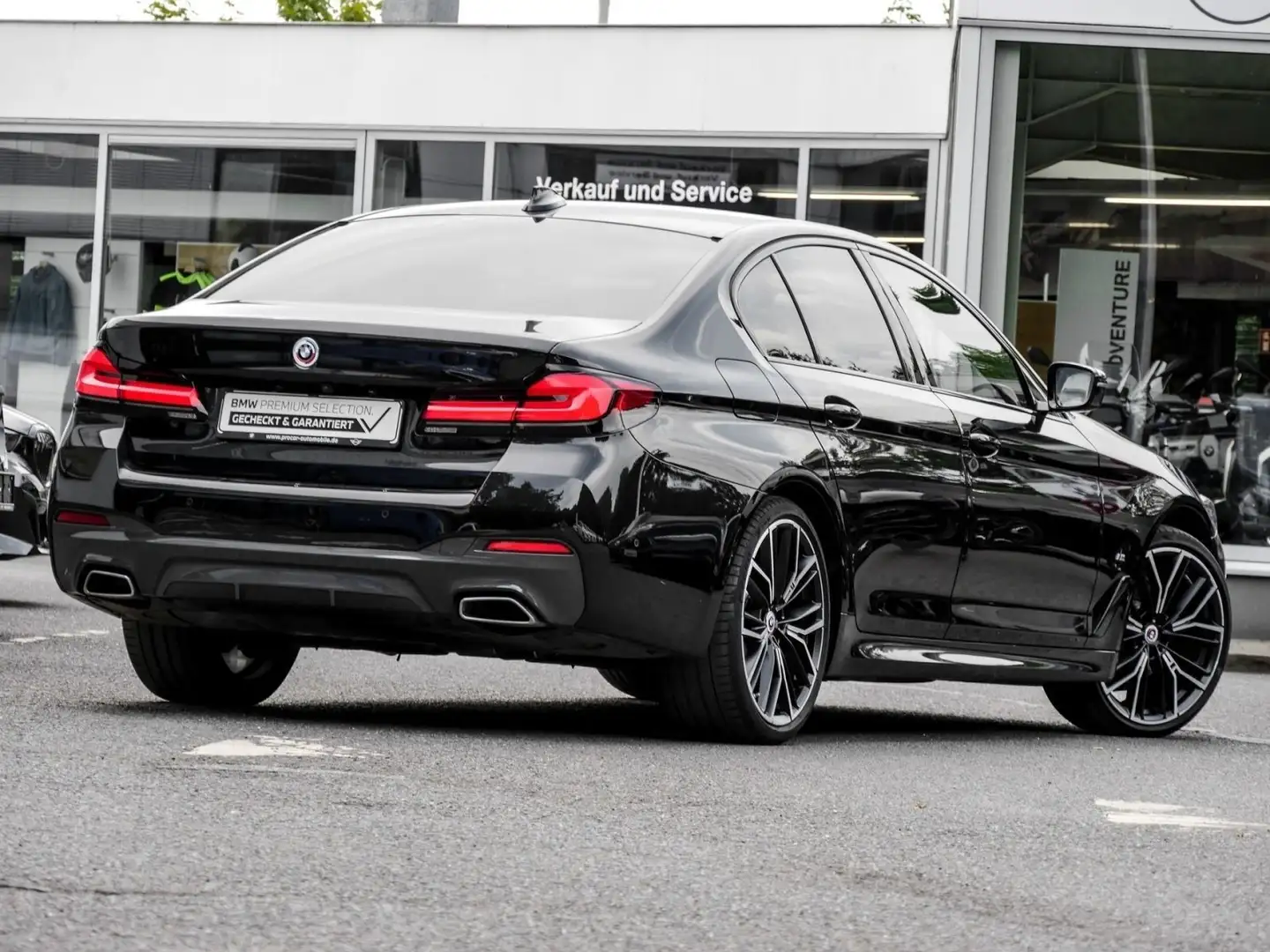 BMW 520 d M SPORT+HuD+HiFi+DA+PA+GLASDACH Nero - 2