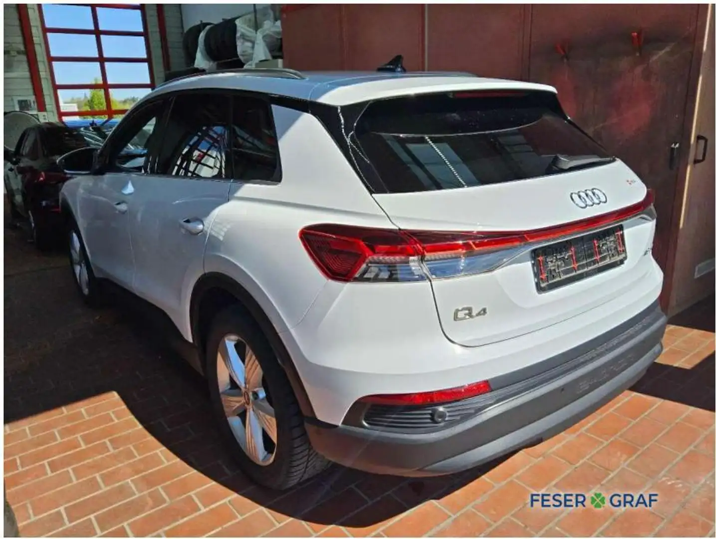 Audi Q4 e-tron 40 e-tron Navi, Sonos , Matrix RFK Weiß - 2