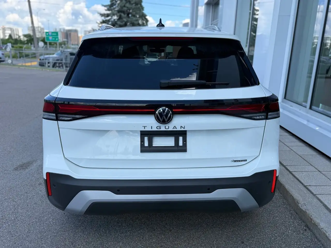 Volkswagen Tiguan снимка Volkswagen Tiguan