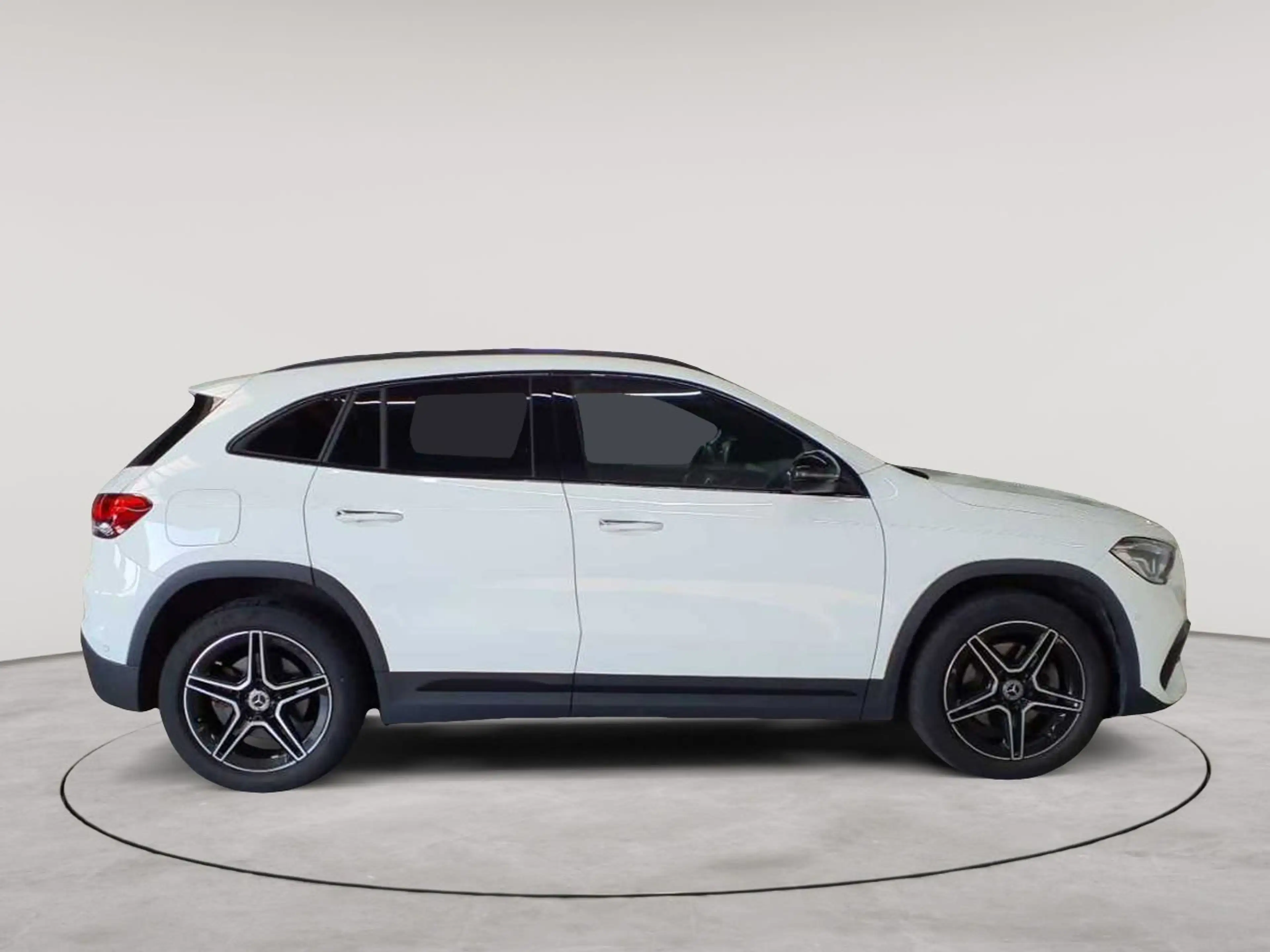 Mercedes-Benz GLA 250 GLA 250 e 8G-AMG BusiP Sound KAM LED — photo 3