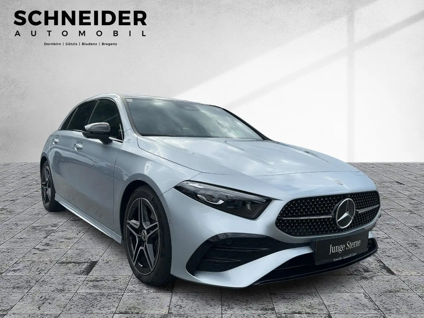 Mercedes-Benz A 200 d Kompaktlimousine W-Paket Night SpurH Silber - 2