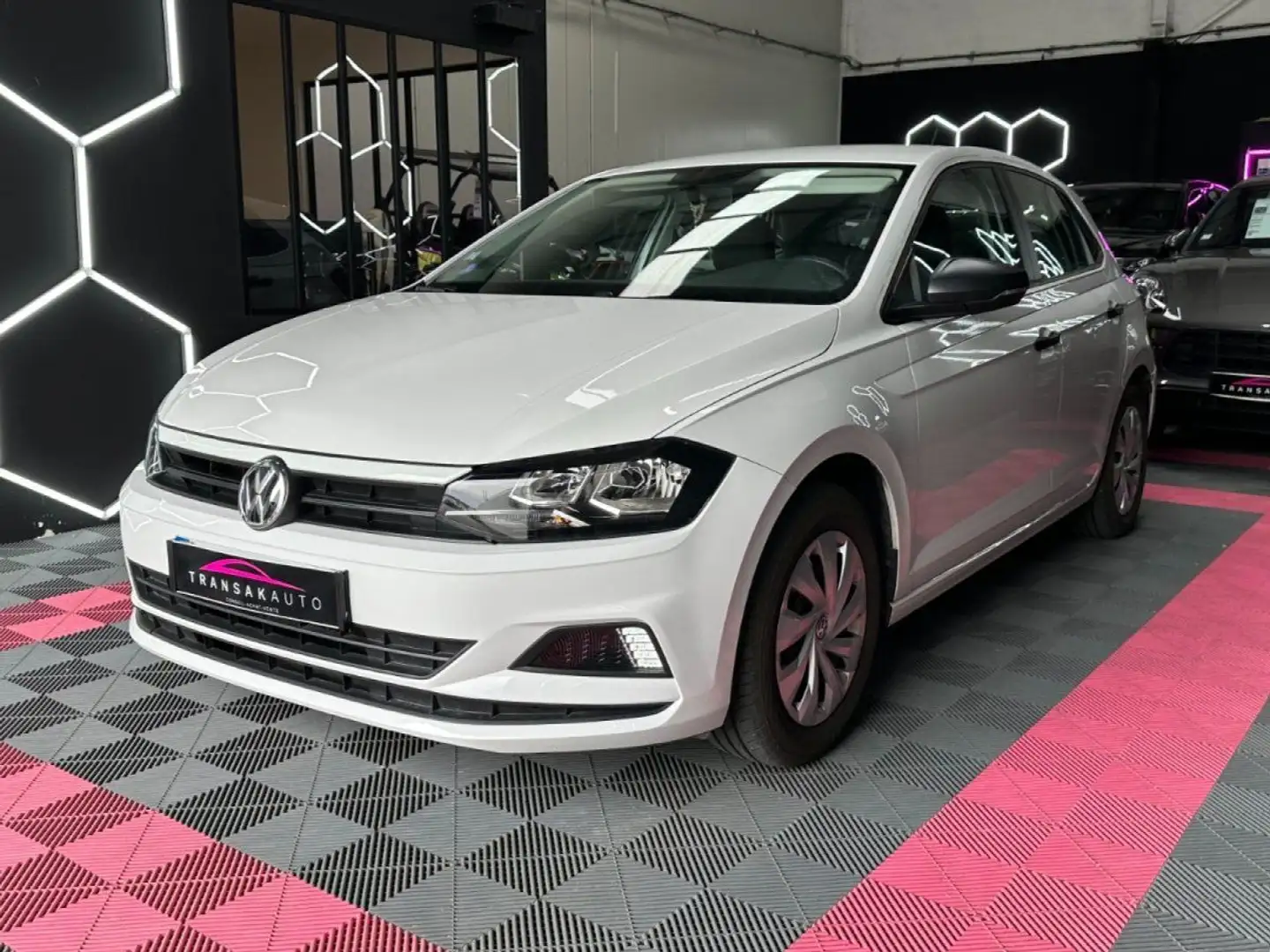 Volkswagen Polo VI 65 ch 1.0 BVM5 Trendline - Bluetooth Blanc - 2