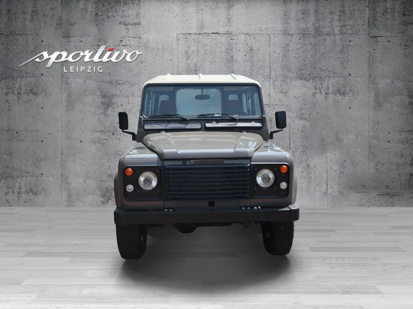Land Rover Defender 90  / V8 / 4,2 Szürke - 2