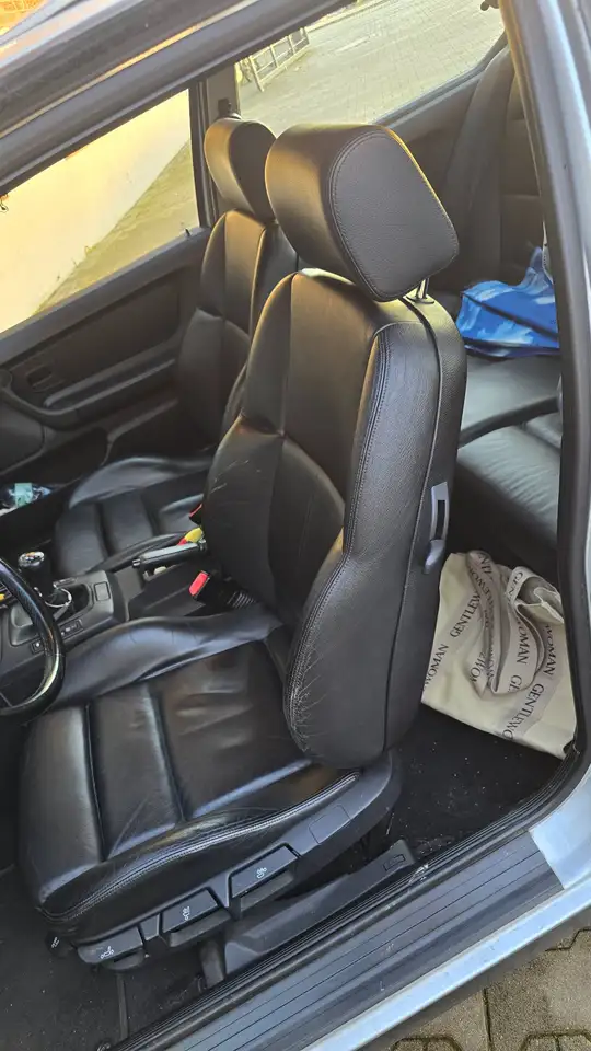 BMW 316i, foto 11