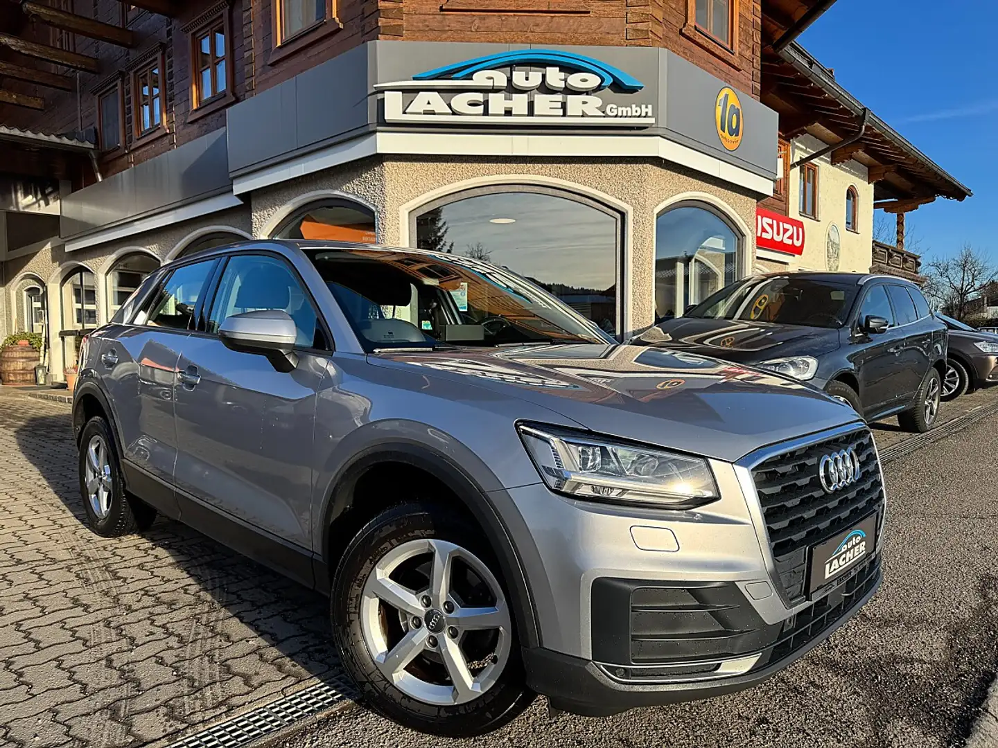 Audi Q2 30 TDI Intense S-tronic*LED*Leder*Navi* Silber - 1