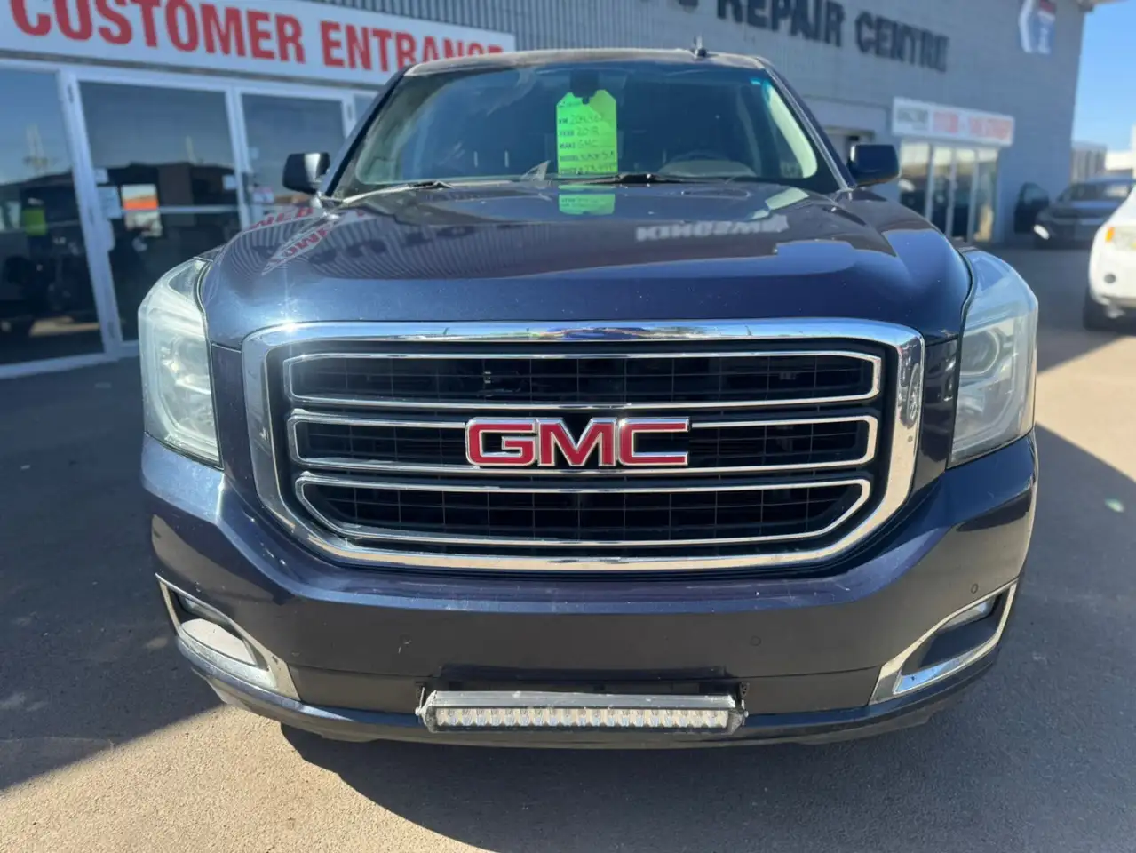 GMC Yukon снимка GMC Yukon