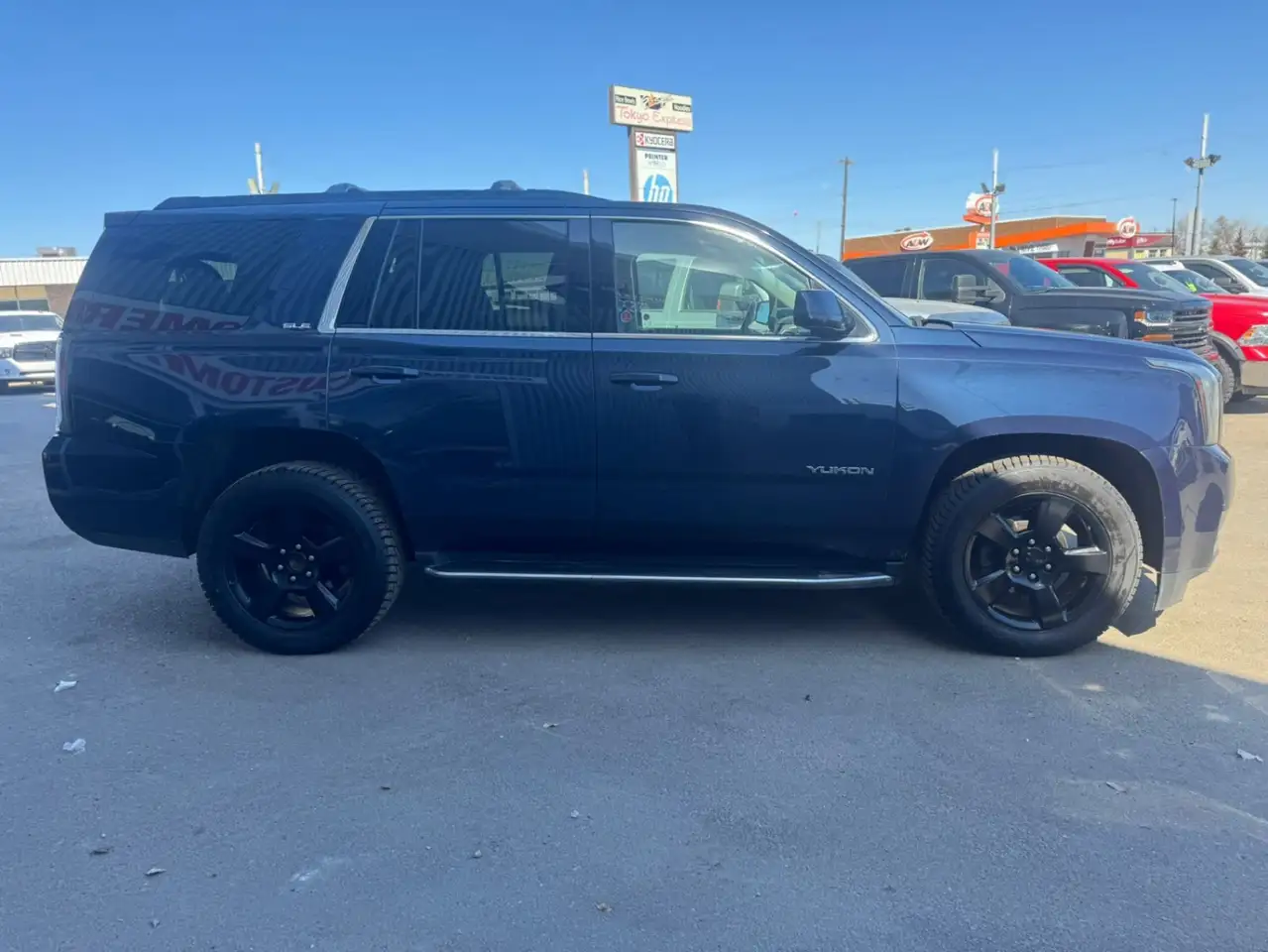 GMC Yukon снимка GMC Yukon