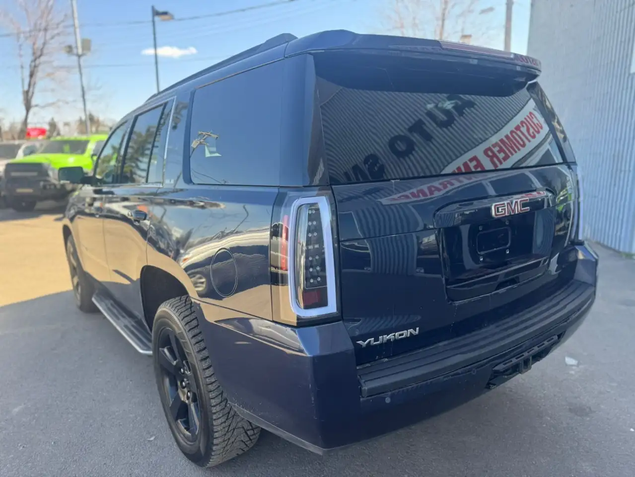 GMC Yukon снимка GMC Yukon
