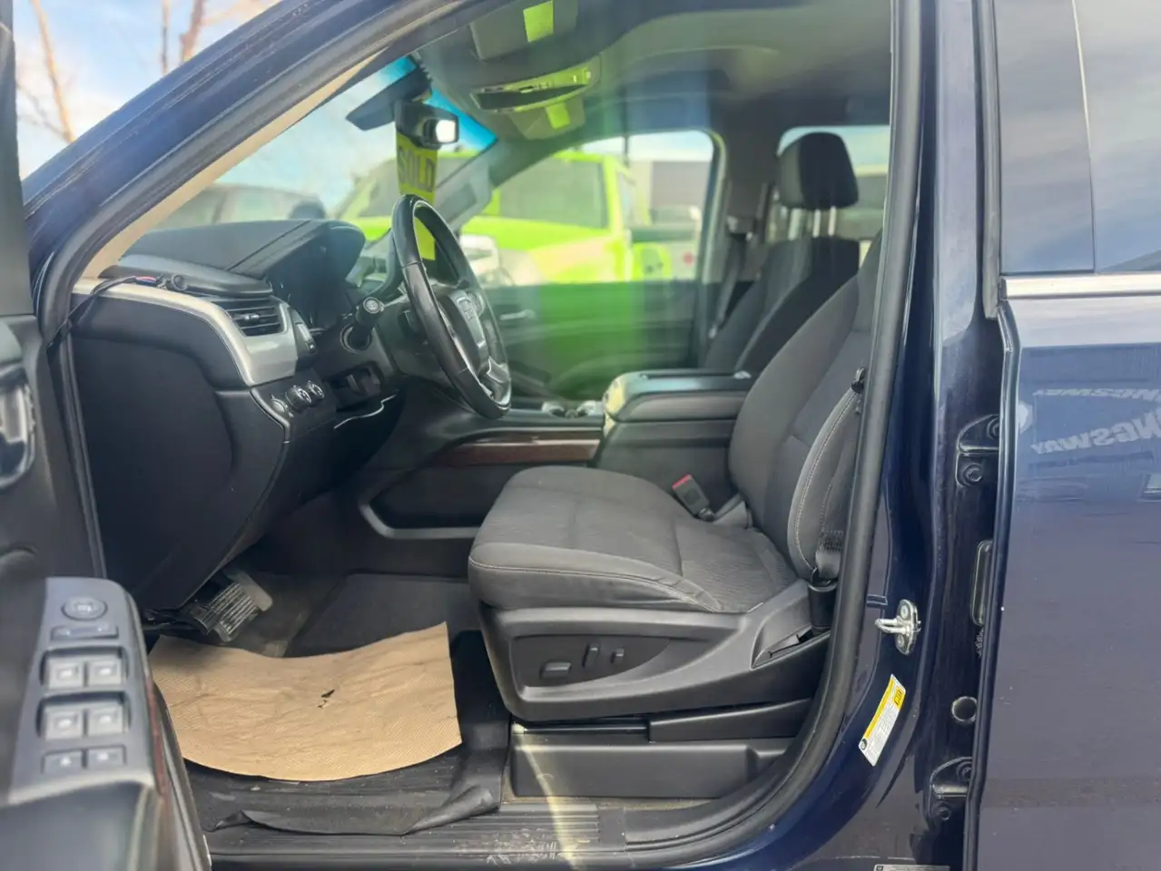 GMC Yukon снимка GMC Yukon