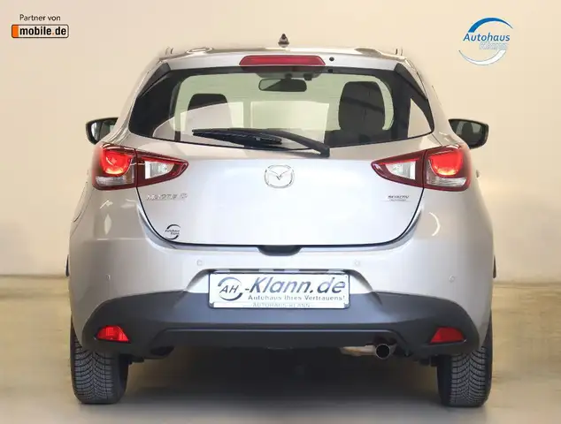 Mazda 2 view 7