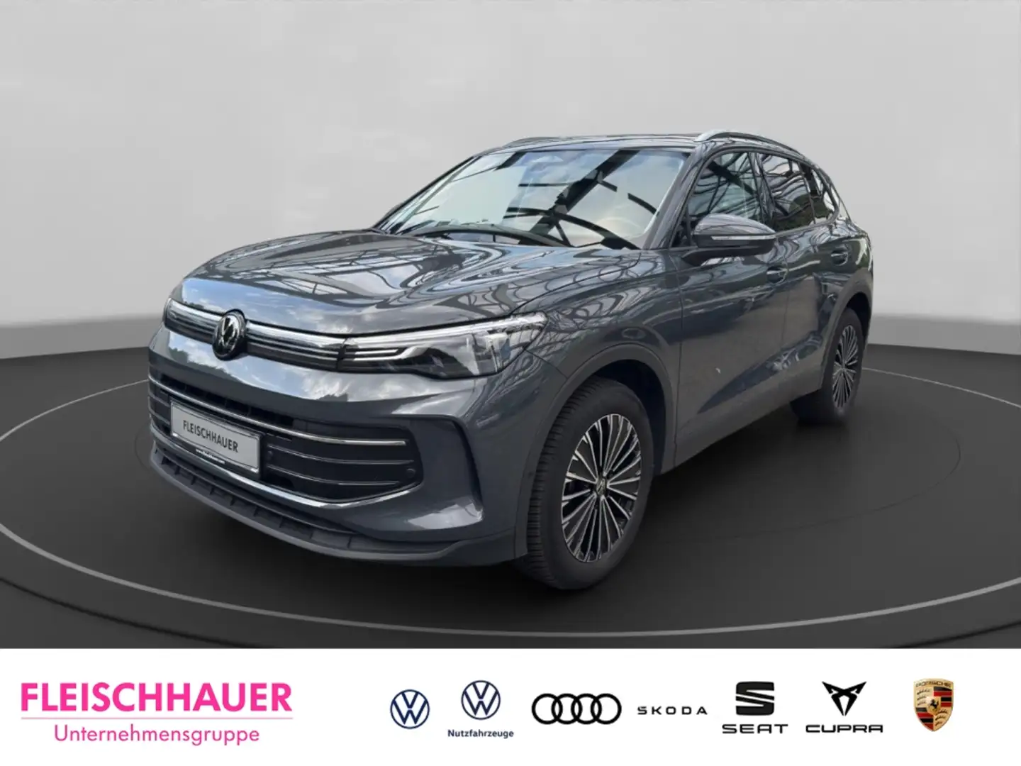 Volkswagen Tiguan 2.0 TDI DSG Navi Digitales Cockpit LED ACC Apple C Grijs - 1
