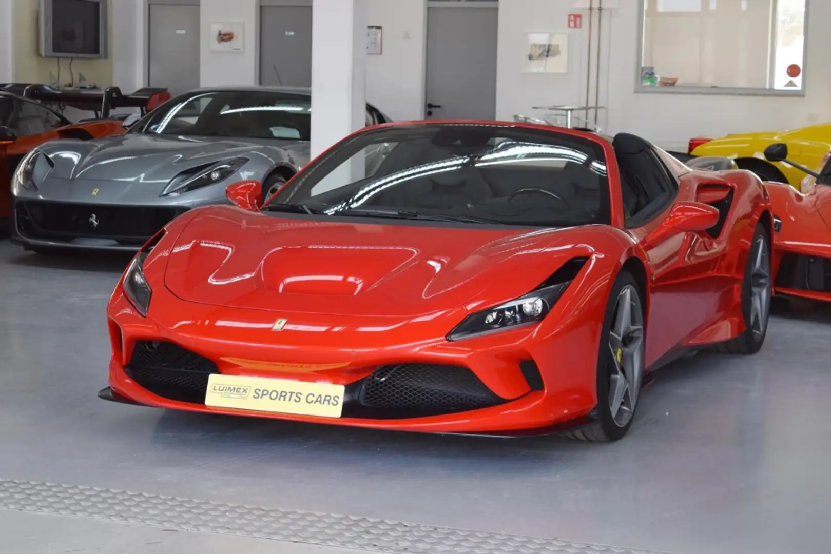 Ferrari F8 Spider Racingsitze Lifting LED JBL Garantie Red - 1