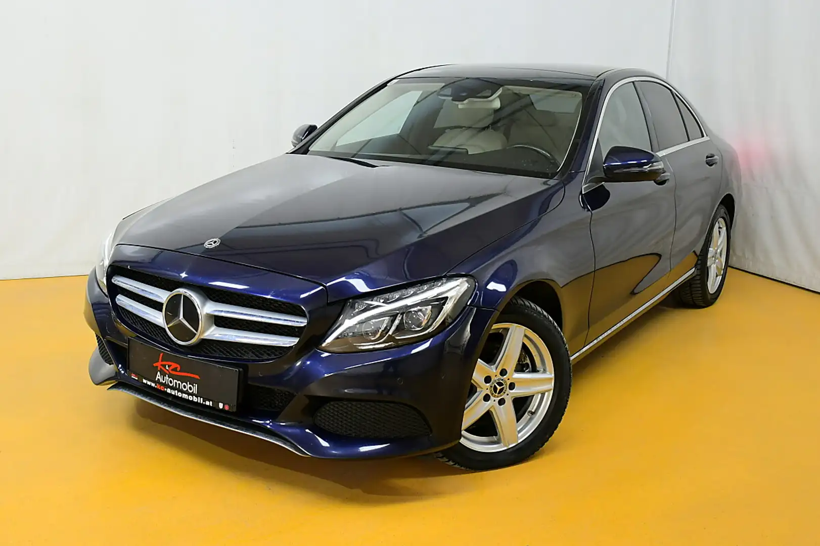 Mercedes-Benz C 220 d 4MATIC Avantgarde Aut._PANO_LEDER_MATRIX Blau - 1