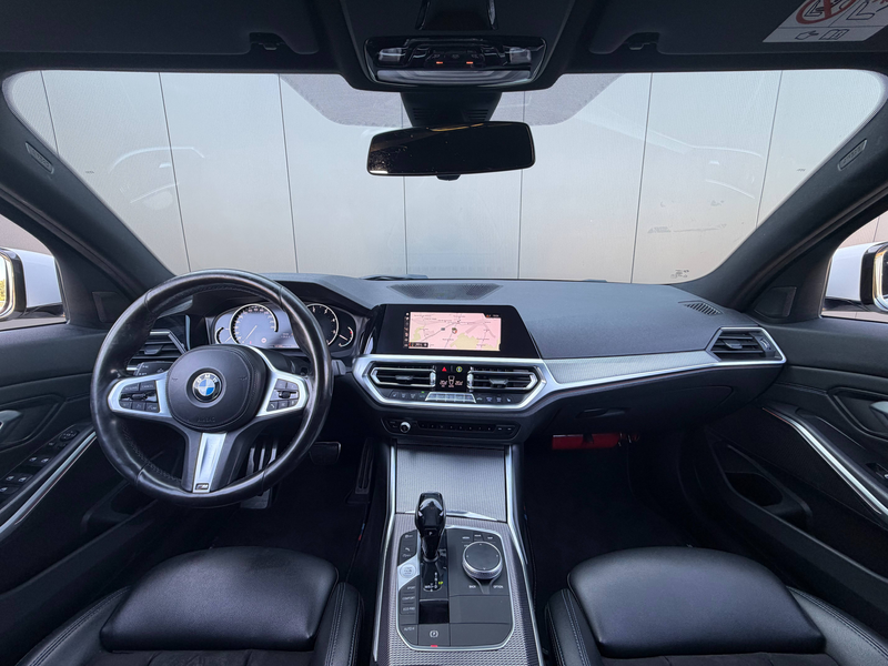 BMW 318 dA Berline 150cv - Pack M - HiFi - Keyless — photo 14