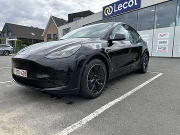 52 kWh Standard Range RWD