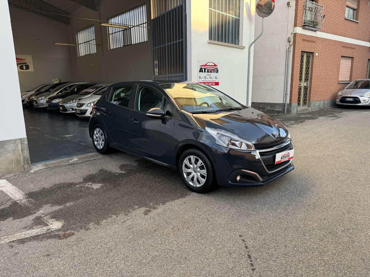 Peugeot 208 5p 1.2 puretech Touch 82cv