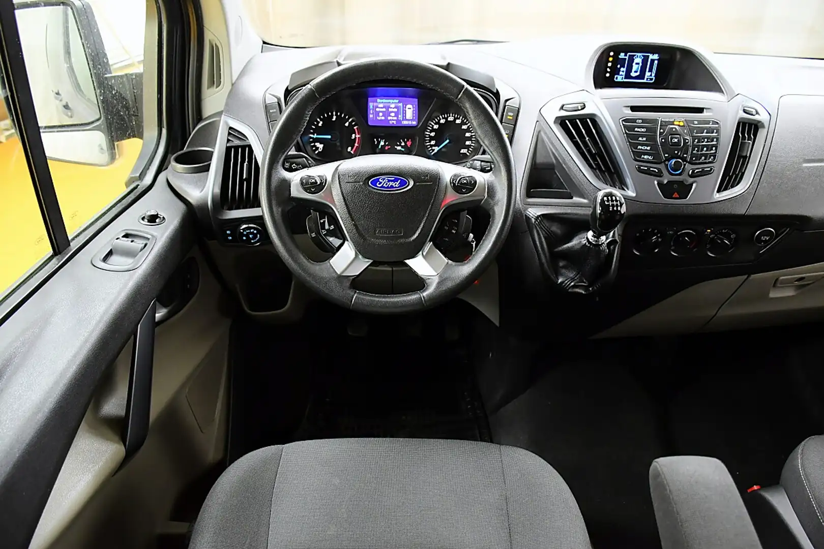 Ford Tourneo Custom L1H1 Limited 2,2 TDCi Grau - 2