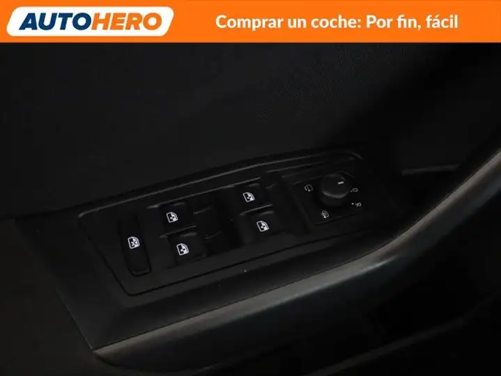 Volkswagen T-Roc 2022, foto 29