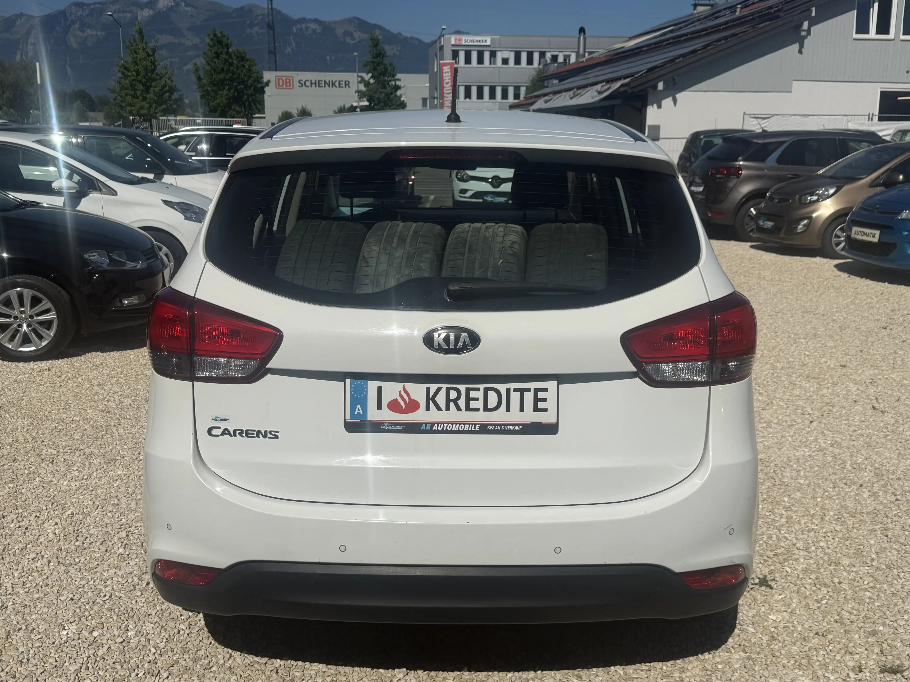 Kia Carens Attract — photo 5