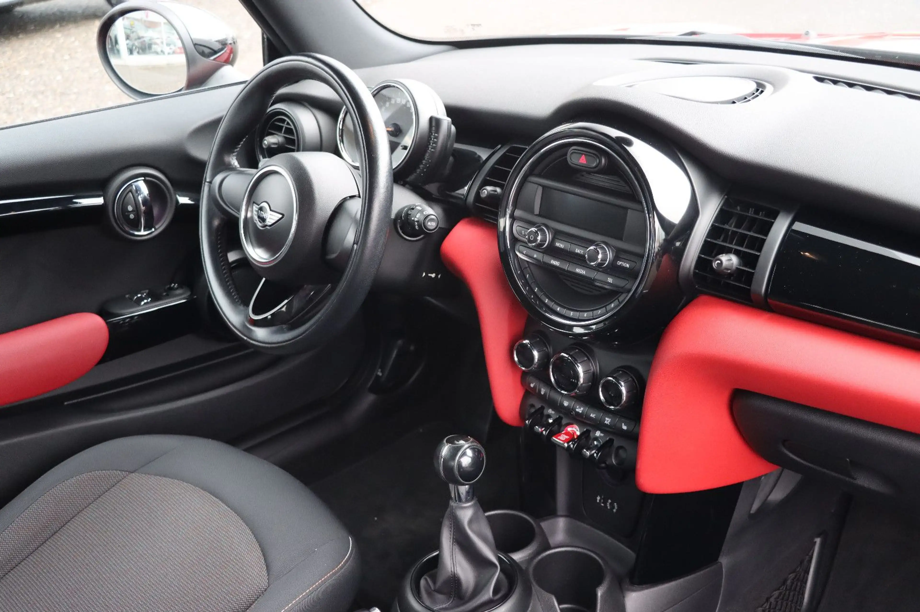 MINI Cooper D KLIMA SHZ TÜV NEU — photo 7