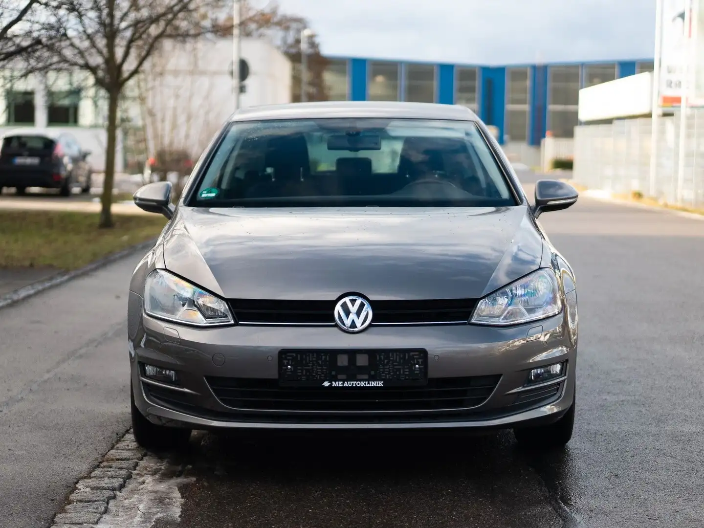 Volkswagen Golf VII Lim. Cup *Garantie*SHZ*Navi*Tempo. Grau - 2