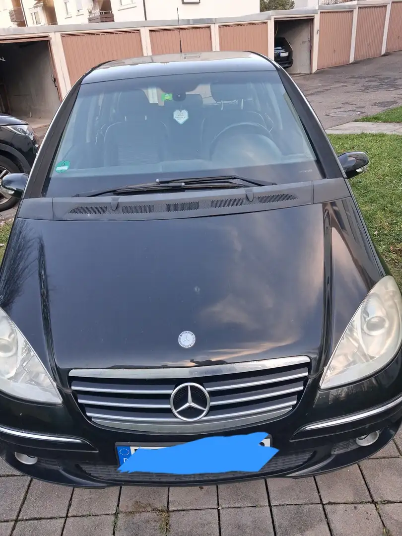 Mercedes-Benz 200 Avangarde - 1