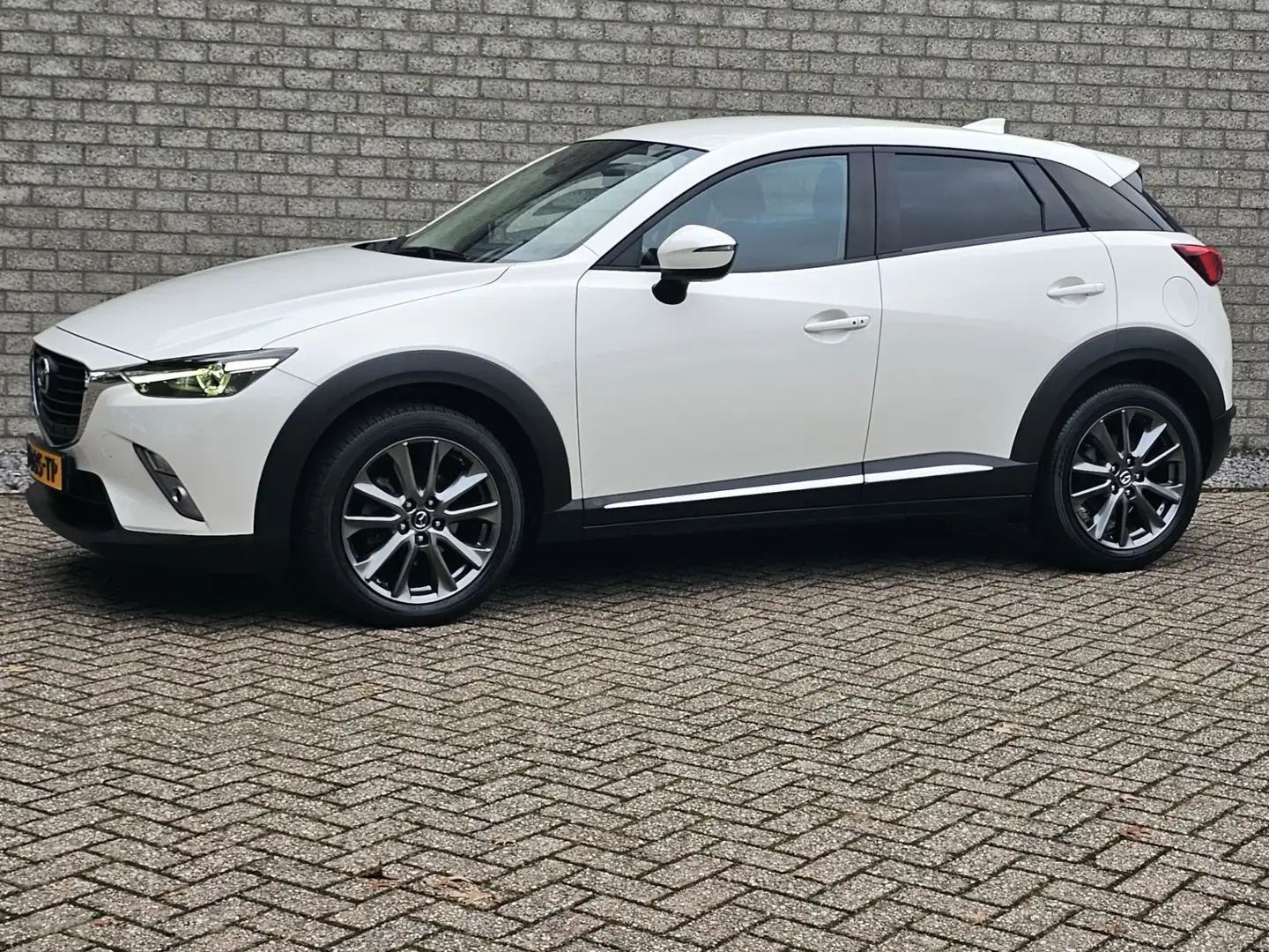 Mazda CX-3 2.0 SkyActiv-G 120 GT-Luxury Leer/Camera Wit - 2