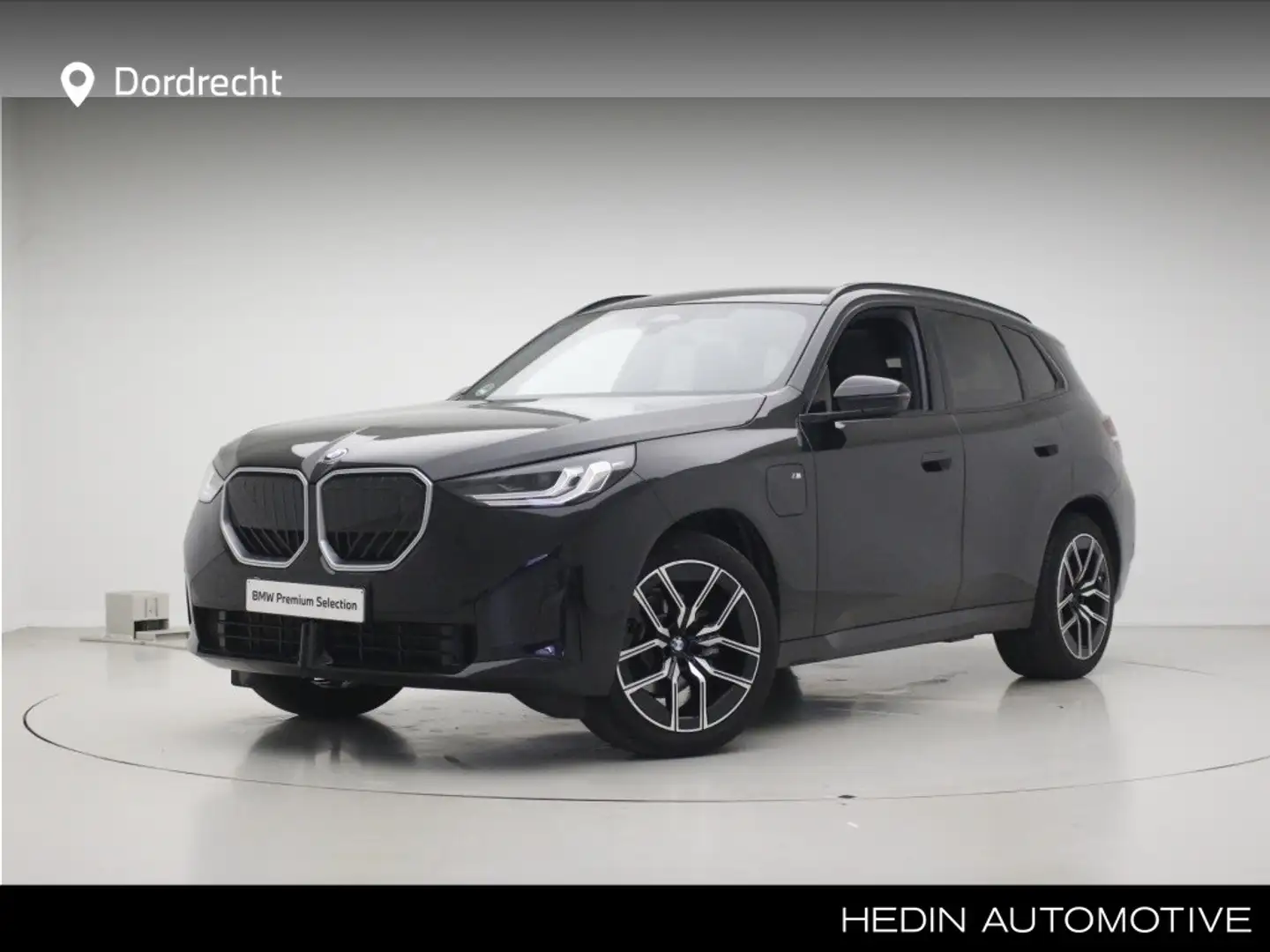 BMW X3 30e xDrive M-Sport | 20" | Panorama | Elek. verst. Noir - 1