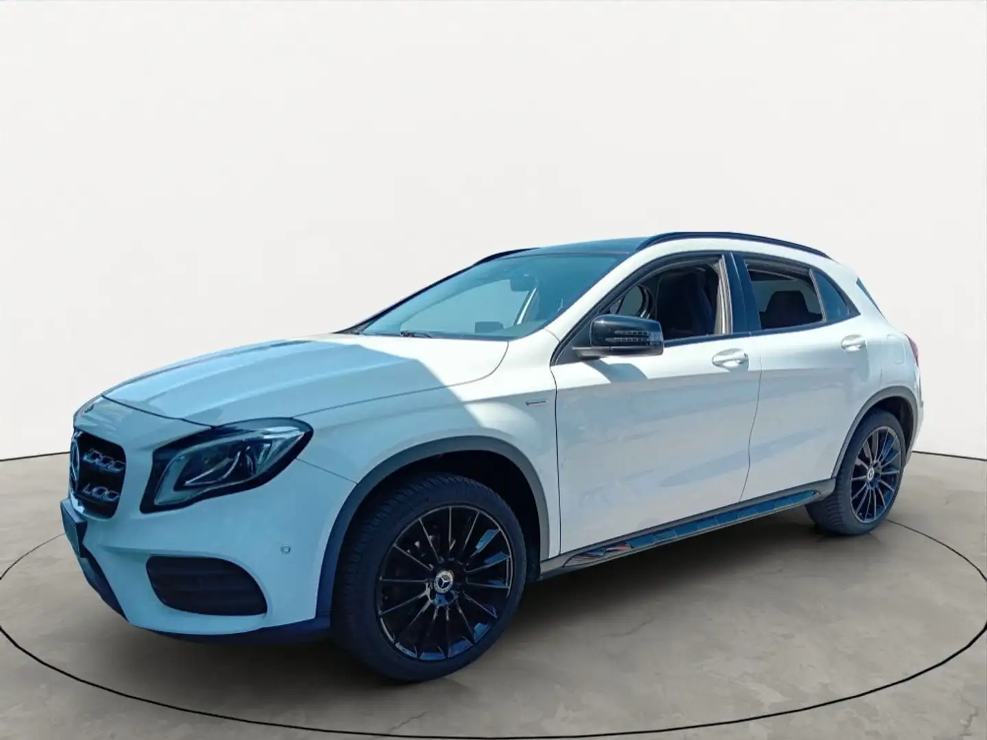Mercedes-Benz GLA 200 GLA 200 d Night Edition auto Bianco - 2