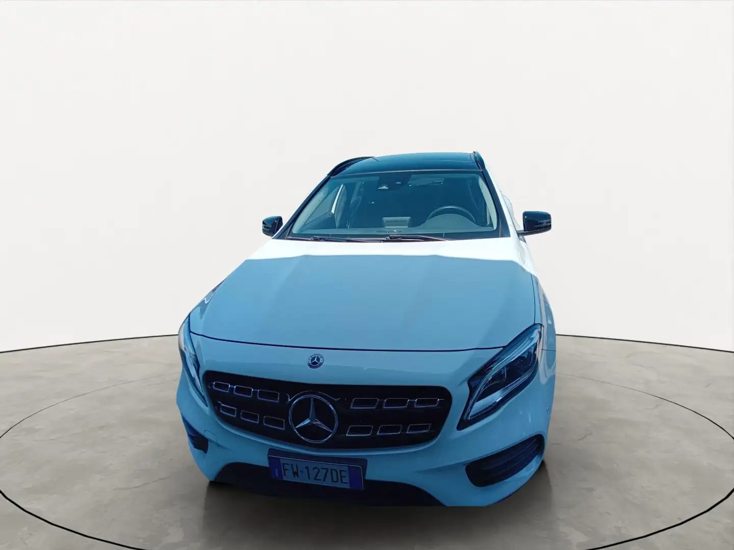 Mercedes-Benz GLA 200 GLA 200 d Night Edition auto Bianco - 1